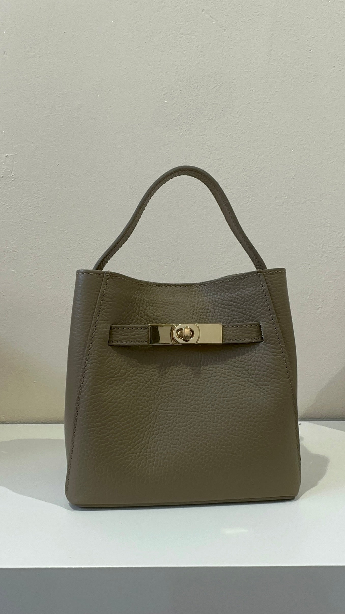ADA BUCKET MINI
