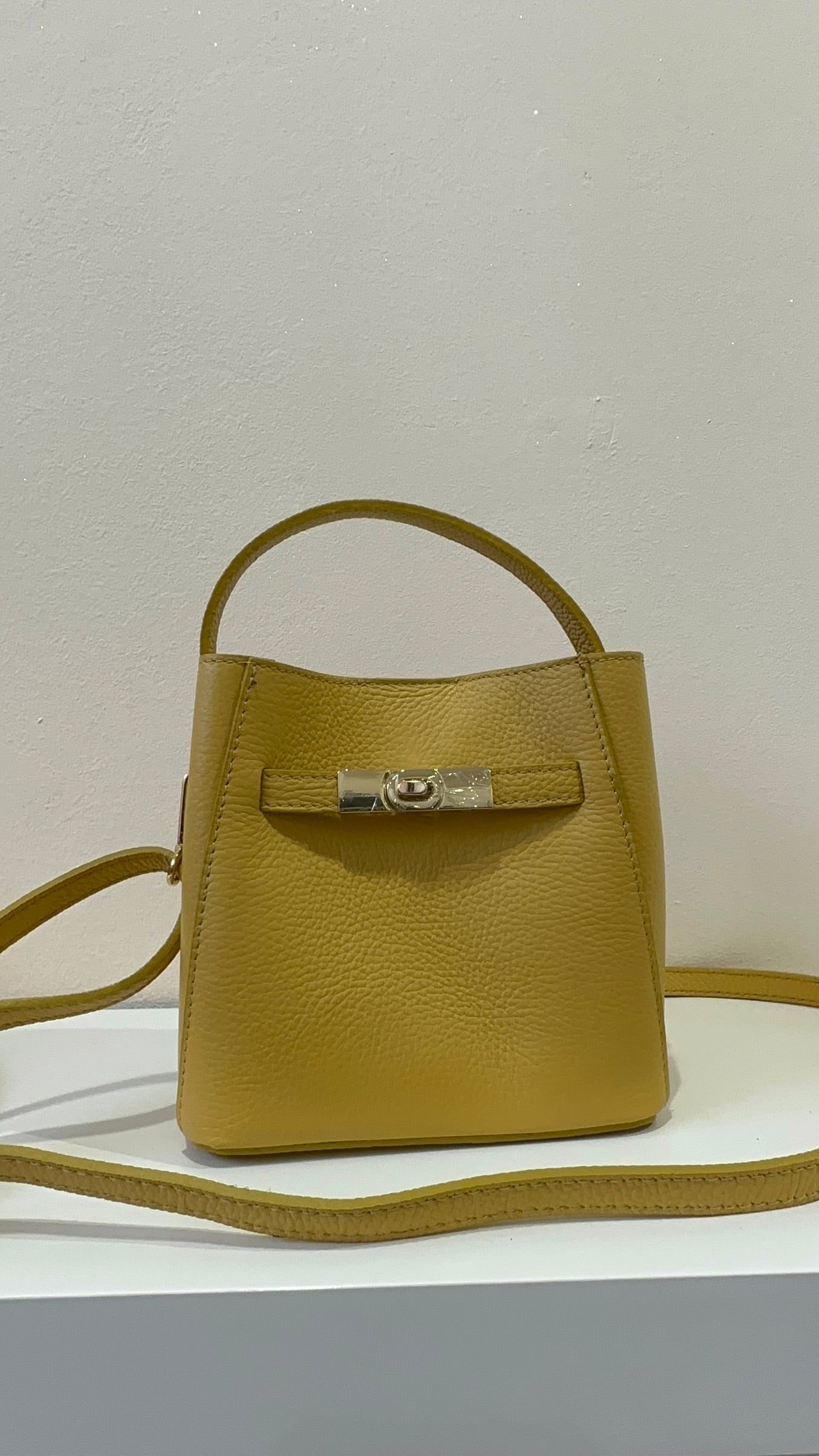 ADA BUCKET MINI