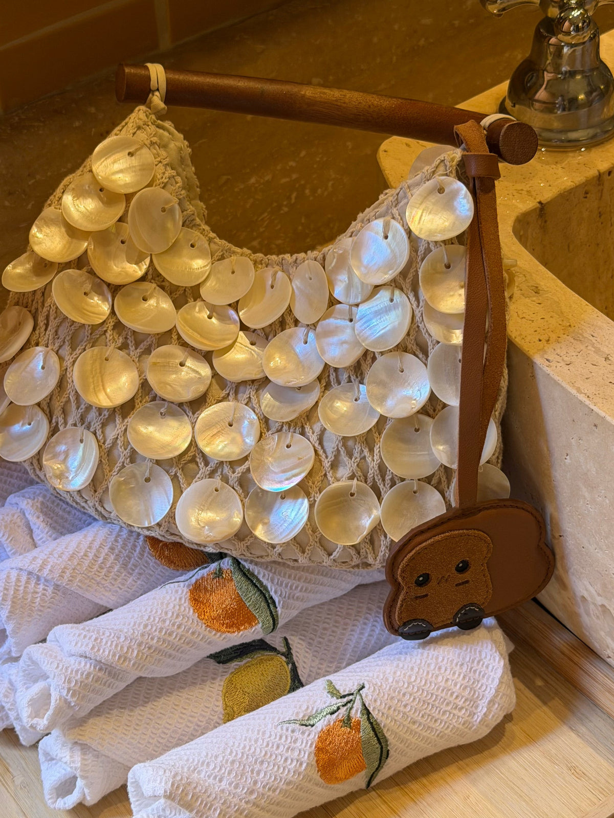 CHARM BANANA BREAD